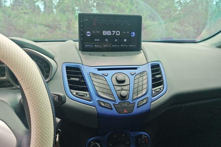 Used Ford Fiesta 2012 Hatchback 1.5L Automatic Dynamic Limited Edition Audio And AC Panel
