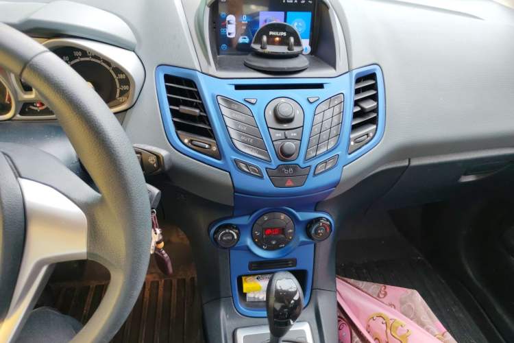 Used Ford Fiesta 2012 Hatchback 1.5L Automatic Dynamic Limited Edition Audio And AC Panel