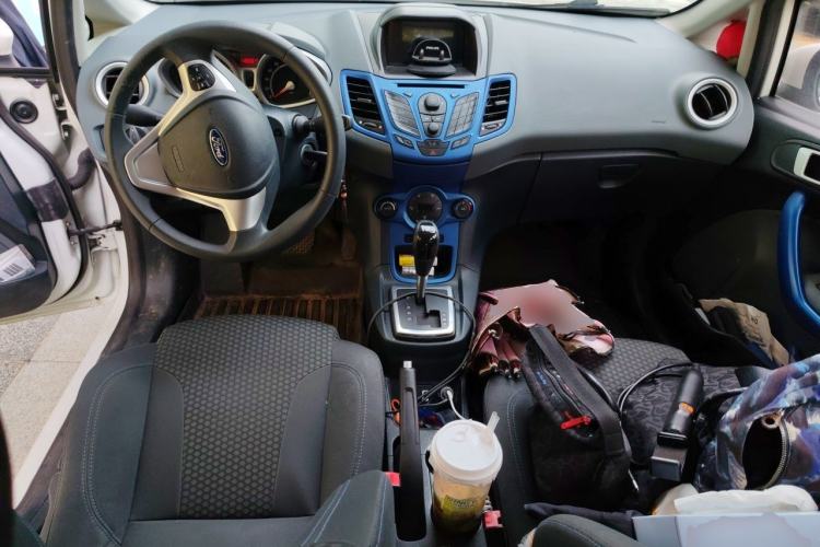 Used Ford Fiesta 2012 Hatchback 1.5L Automatic Dynamic Limited Edition Center Console