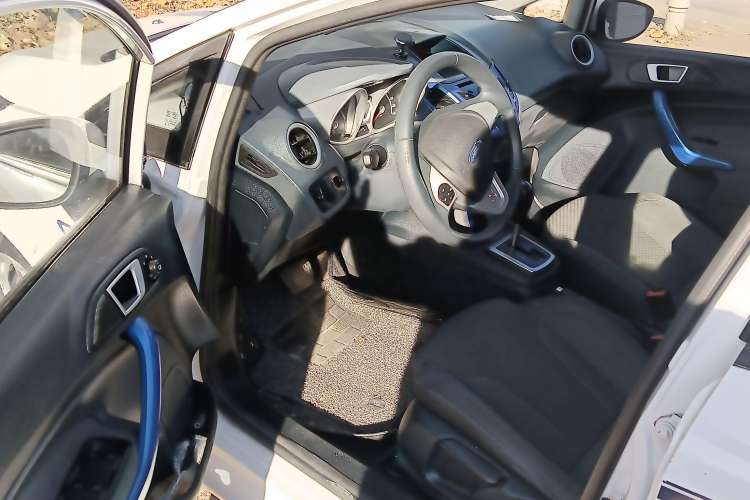 Used Ford Fiesta 2012 Hatchback 1.5L Automatic Dynamic Limited Edition Driver Seat