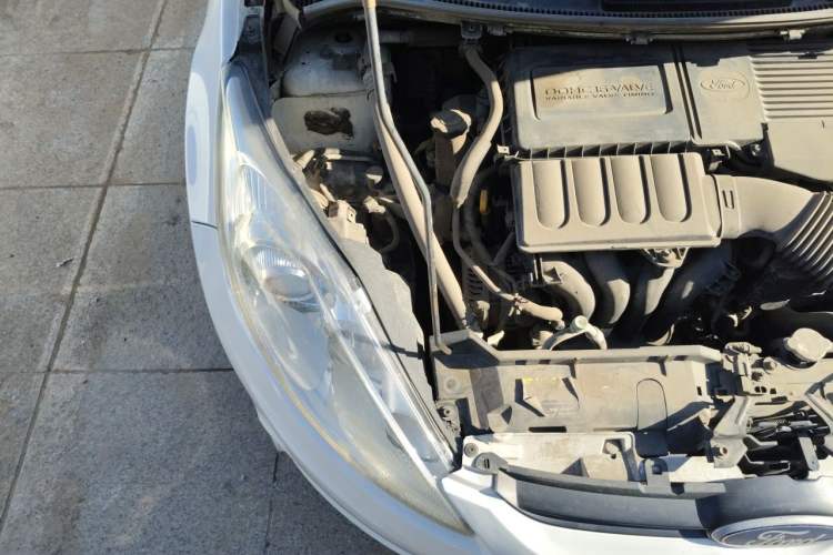 Used Ford Fiesta 2012 Hatchback 1.5L Automatic Dynamic Limited Edition Engine Bay Right