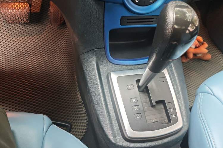Used Ford Fiesta 2012 Hatchback 1.5L Automatic Dynamic Limited Edition Gear Lever