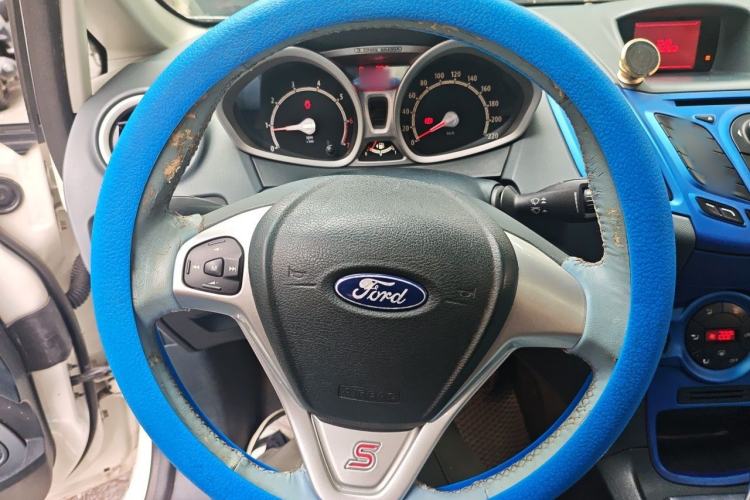 Used Ford Fiesta 2012 Hatchback 1.5L Automatic Dynamic Limited Edition Steering Wheel