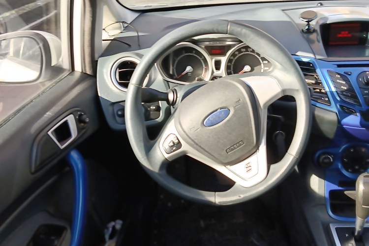 Used Ford Fiesta 2012 Hatchback 1.5L Automatic Dynamic Limited Edition Steering Wheel