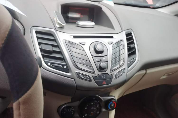 Used Ford Fiesta 2012 Hatchback 1.5L Manual Dynamic Limited Edition Audio And AC Panel