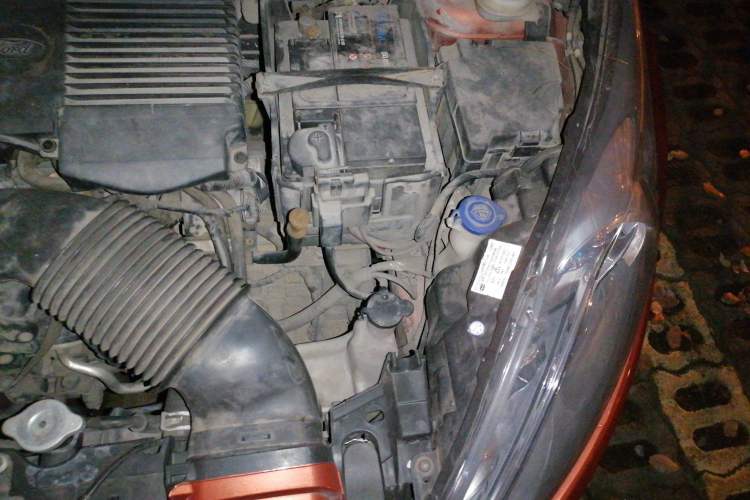 Used Ford Fiesta 2012 Hatchback 1.5L Automatic Dynamic Limited Edition Engine Bay Left