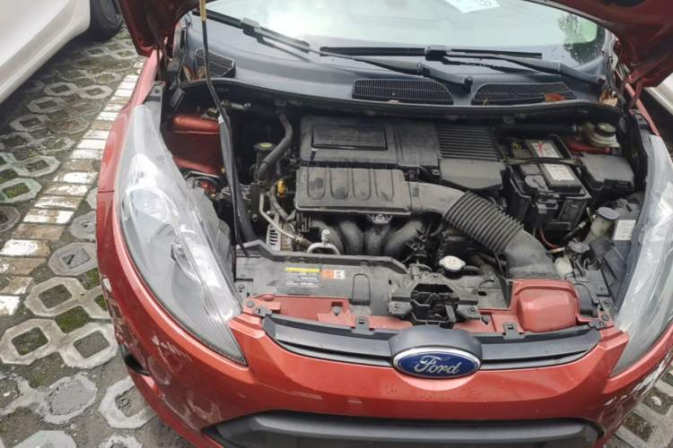 Used Ford Fiesta 2012 Hatchback 1.5L Manual Dynamic Limited Edition Engine Bay Right