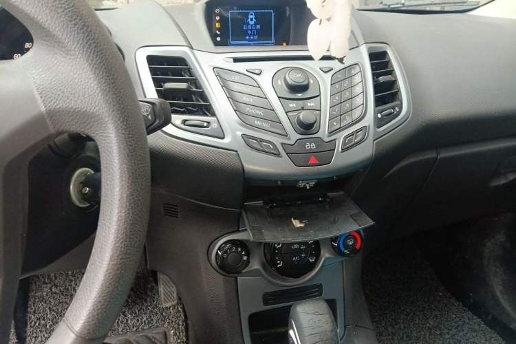Used Ford Fiesta 2013 Hatchback 1.5L Automatic Fashion Edition Audio And AC Panel