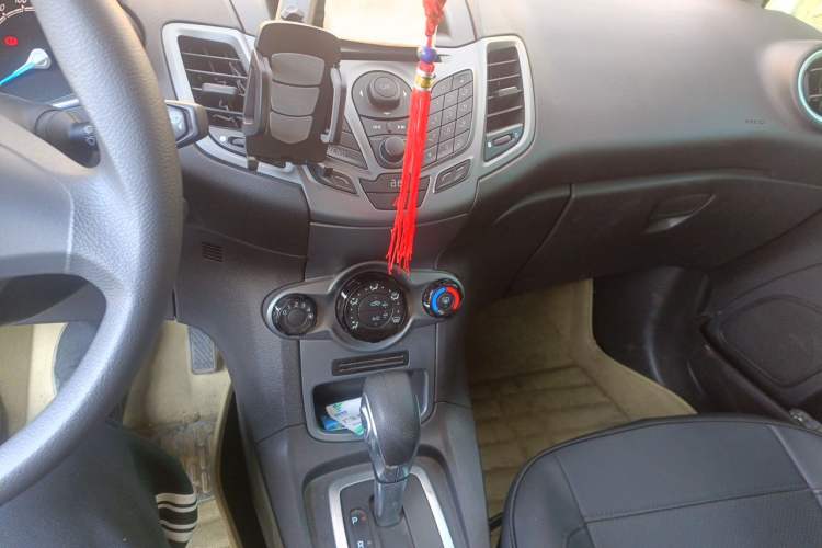 Used Ford Fiesta 2013 Hatchback 1.5L Automatic Fashion Edition Audio And AC Panel
