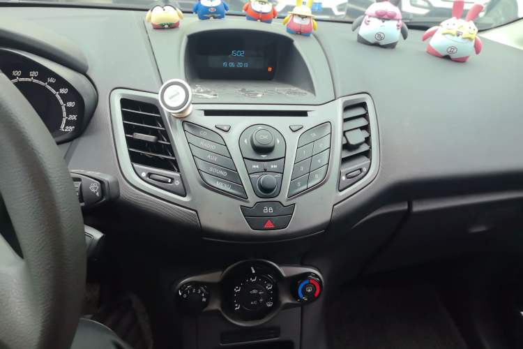 Used Ford Fiesta 2013 Hatchback 1.5L Manual Fashion Edition Audio And AC Panel
