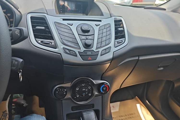 Used Ford Fiesta 2013 Hatchback 1.5L Automatic Fashion Edition Audio And AC Panel