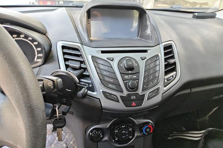 Used Ford Fiesta 2013 Hatchback 1.5L Automatic Fashion Edition Audio And AC Panel