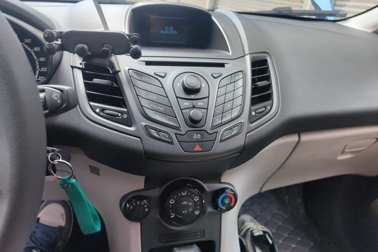Used Ford Fiesta 2013 Sedan 1.5L Automatic Fashion Edition Audio And AC Panel