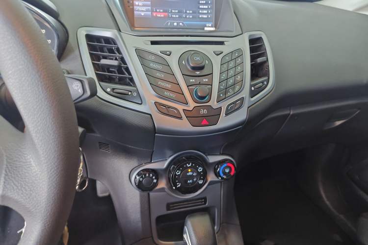 Used Ford Fiesta 2013 Hatchback 1.5L Automatic Fashion Edition Audio And AC Panel