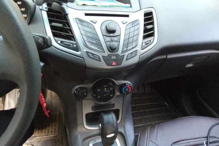 Used Ford Fiesta 2013 Hatchback 1.5L Automatic Fashion Edition Audio And AC Panel