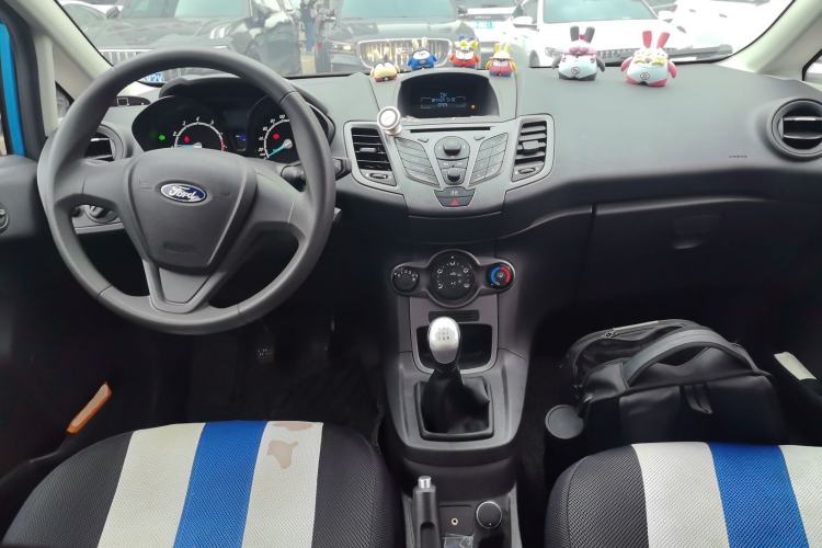 Used Ford Fiesta 2013 Hatchback 1.5L Manual Fashion Edition Center Console