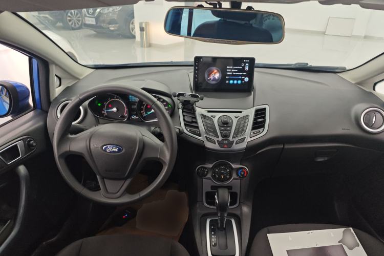 Used Ford Fiesta 2013 Hatchback 1.5L Automatic Prestige Model Center Console