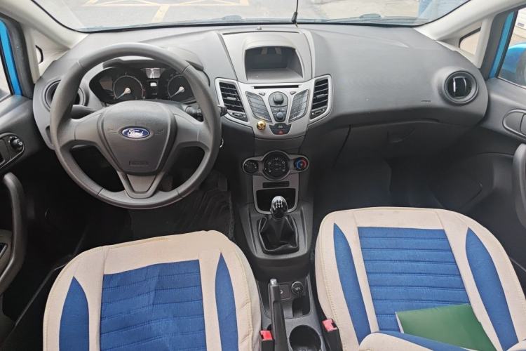 Used Ford Fiesta 2013 Hatchback 1.5L Manual Fashion Edition Center Console