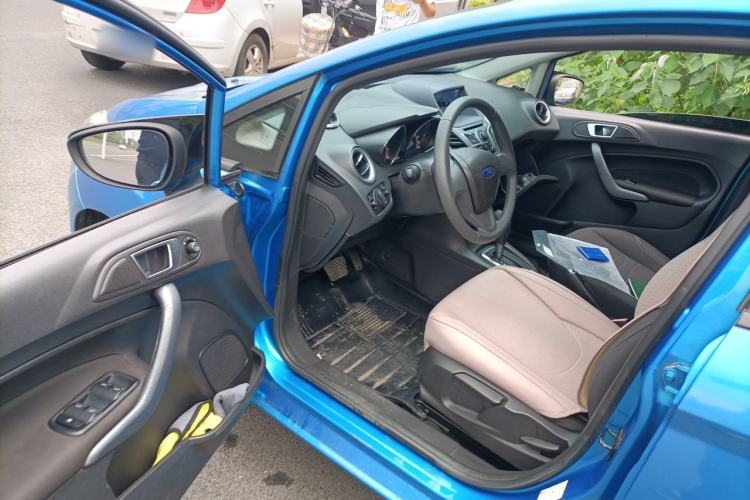 Used Ford Fiesta 2013 Hatchback 1.5L Automatic Fashion Edition Driver Seat