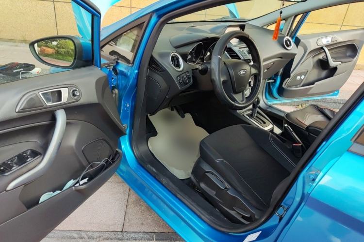 Used Ford Fiesta 2013 Hatchback 1.5L Automatic Fashion Edition Driver Seat