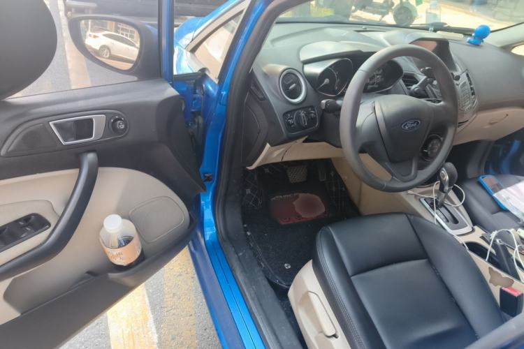 Used Ford Fiesta 2013 Sedan 1.5L Automatic Fashion Edition Driver Seat