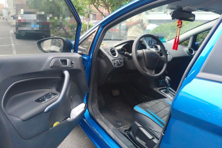 Used Ford Fiesta 2013 Hatchback 1.5L Automatic Fashion Edition Driver Seat