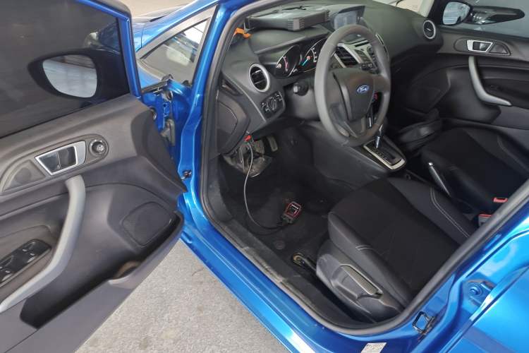 Used Ford Fiesta 2013 Hatchback 1.5L Automatic Fashion Edition Driver Seat