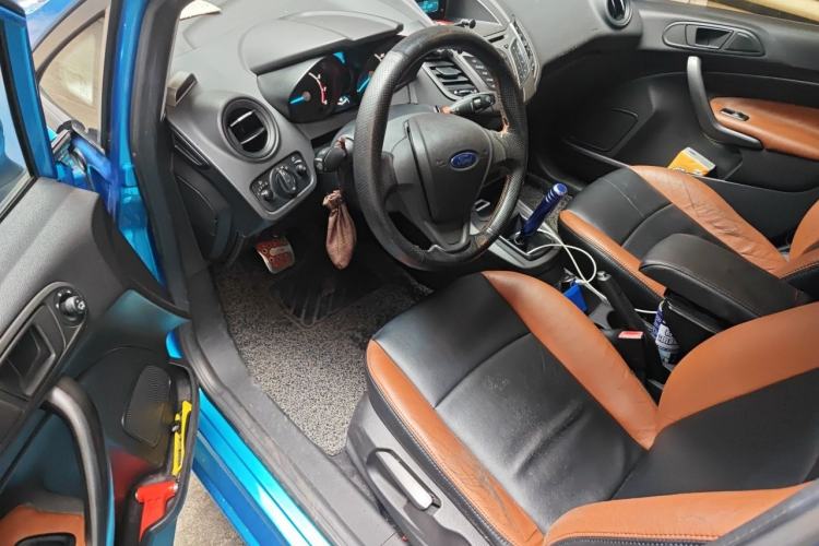 Used Ford Fiesta 2013 Hatchback 1.5L Manual Fashion Edition Driver Seat