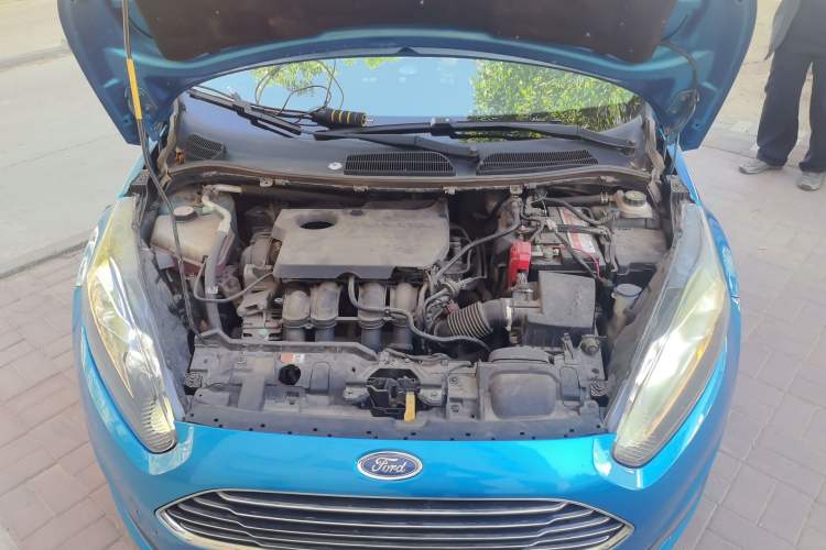 Used Ford Fiesta 2013 Sedan 1.5L Manual Fashion Edition Engine Bay