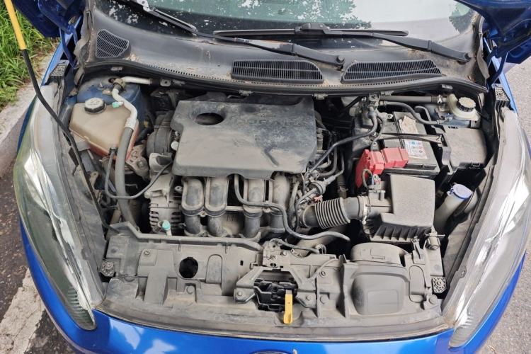 Used Ford Fiesta 2013 Sedan 1.5L Manual Fashion Edition Engine Bay