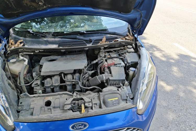 Used Ford Fiesta 2013 Hatchback 1.5L Automatic Fashion Edition Engine Bay Left