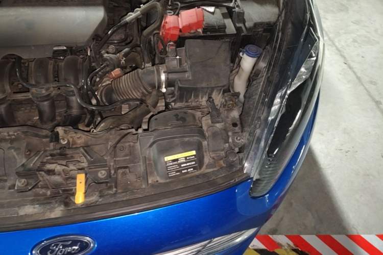 Used Ford Fiesta 2013 Hatchback 1.5L Automatic Fashion Edition Engine Bay Left