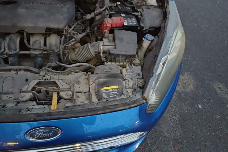 Used Ford Fiesta 2013 Hatchback 1.5L Automatic Fashion Edition Engine Bay Left