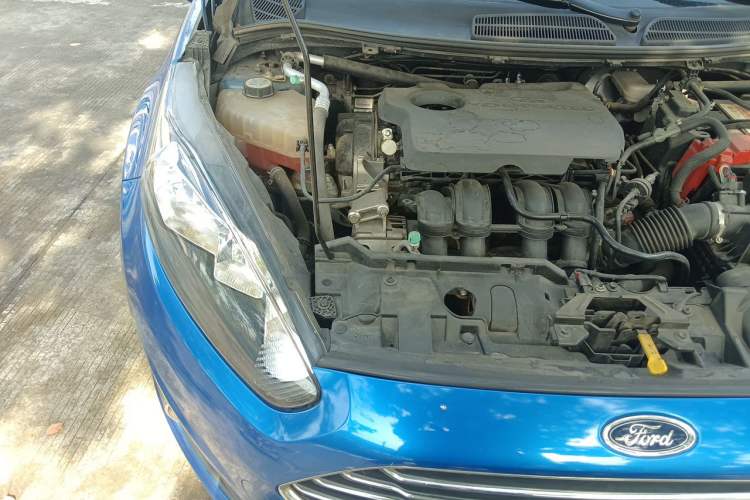 Used Ford Fiesta 2013 Hatchback 1.5L Automatic Fashion Edition Engine Bay Right