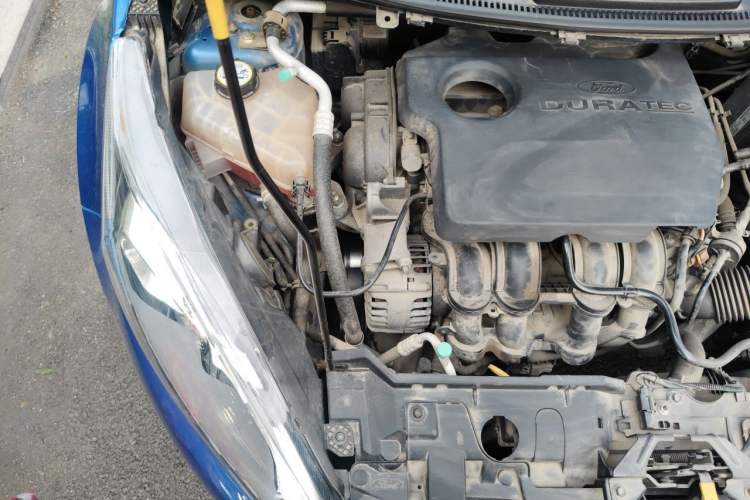 Used Ford Fiesta 2013 Hatchback 1.5L Automatic Fashion Edition Engine Bay Right