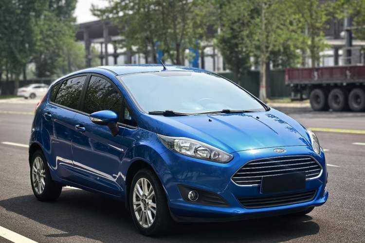 Used Ford Fiesta 2013 Hatchback 1.5L Automatic Fashion Edition Exterior 1