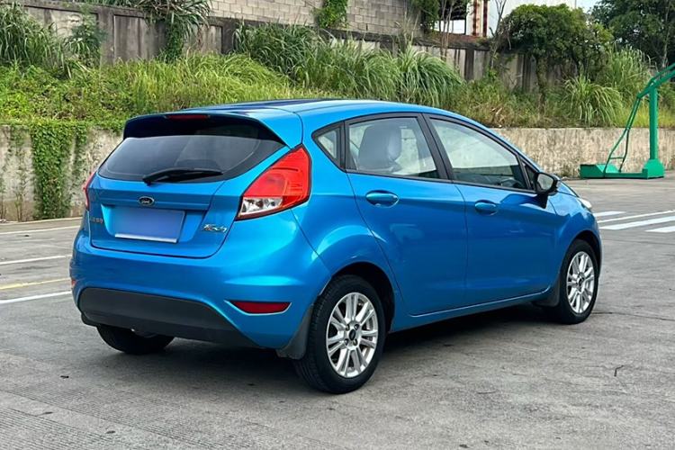 Used Ford Fiesta 2013 Hatchback 1.5L Automatic Fashion Edition Exterior 3