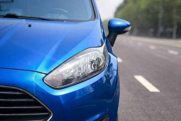 Used Ford Fiesta 2013 Hatchback 1.5L Automatic Fashion Edition Exterior 5
