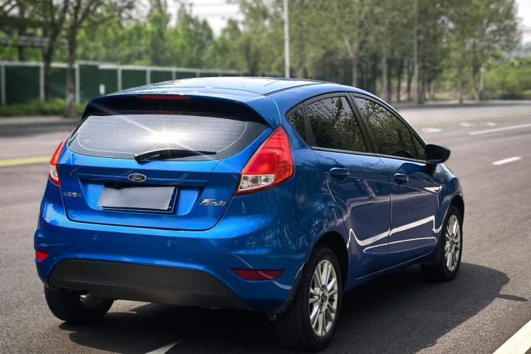 Used Ford Fiesta 2013 Hatchback 1.5L Automatic Fashion Edition Exterior 6