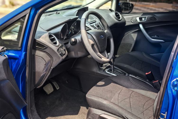 Used Ford Fiesta 2013 Hatchback 1.5L Automatic Fashion Edition Exterior 8