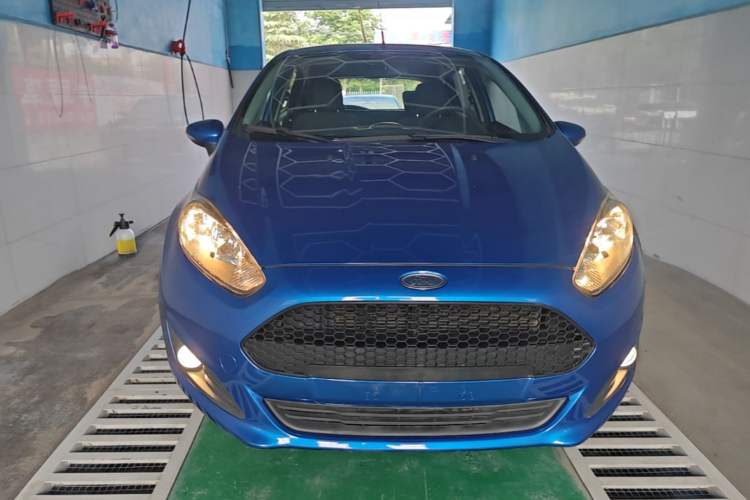 Used Ford Fiesta 2013 Hatchback 1.5L Automatic Fashion Edition Front