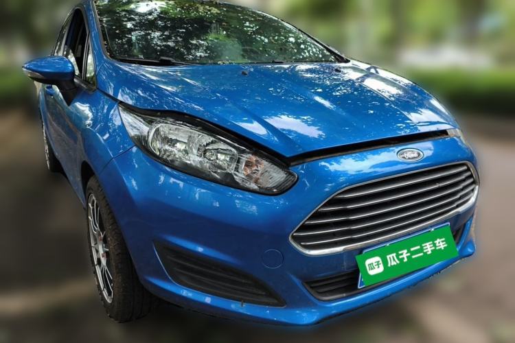 Used Ford Fiesta 2013 Hatchback 1.5L Manual Fashion Edition Front Right 45 Deg