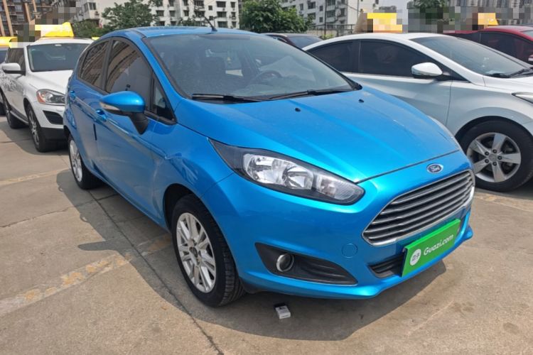 Used Ford Fiesta 2013 Hatchback 1.5L Automatic Fashion Edition Front Right 45 Deg