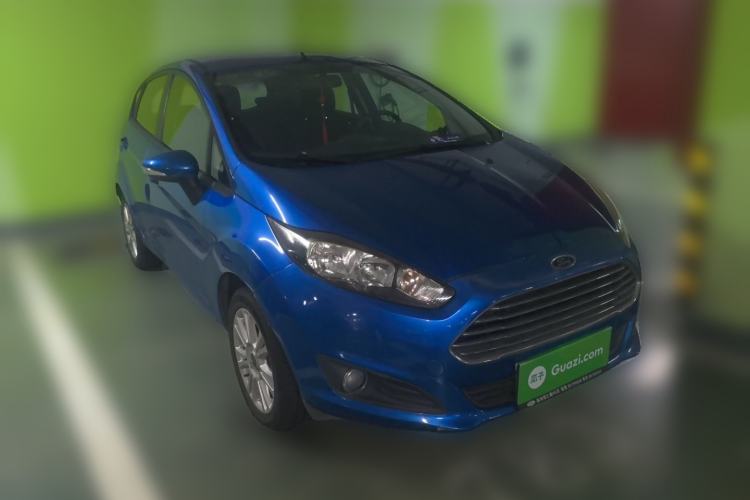 Used Ford Fiesta 2013 Hatchback 1.5L Automatic Fashion Edition Front Right 45 Deg