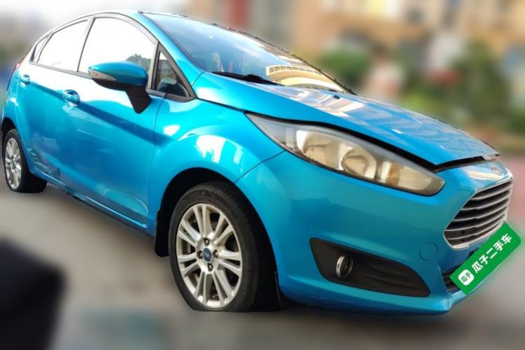 Used Ford Fiesta 2013 Hatchback 1.5L Automatic Fashion Edition Front Right 45 Deg
