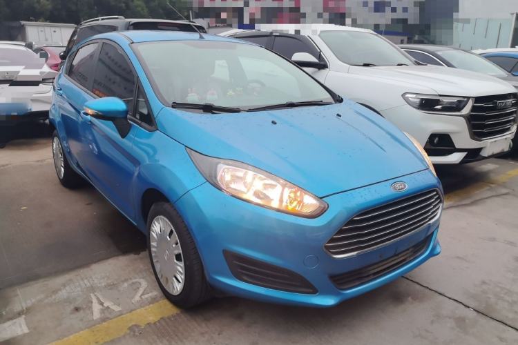 Used Ford Fiesta 2013 Hatchback 1.5L Manual Fashion Edition Front Right 45 Deg