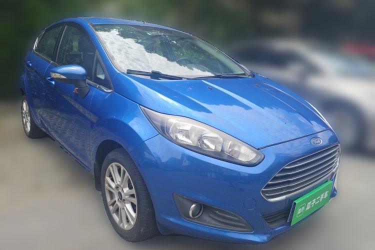 Used Ford Fiesta 2013 Hatchback 1.5L Automatic Fashion Edition Front Right 45 Deg