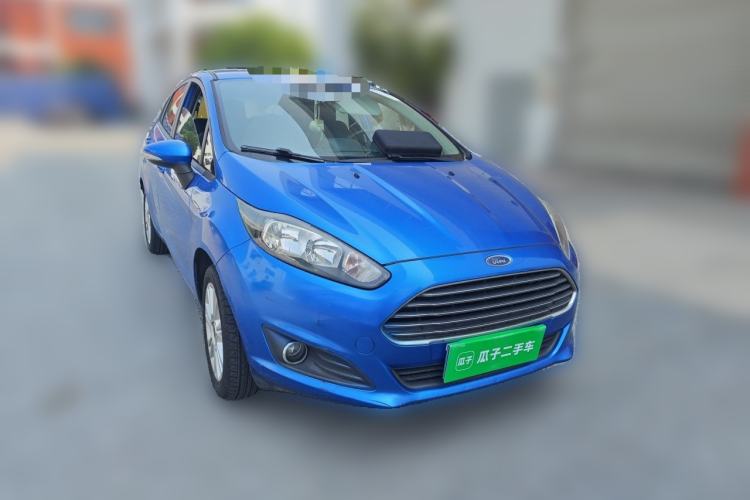 Used Ford Fiesta 2013 Hatchback 1.5L Automatic Fashion Edition Front Right 45 Deg