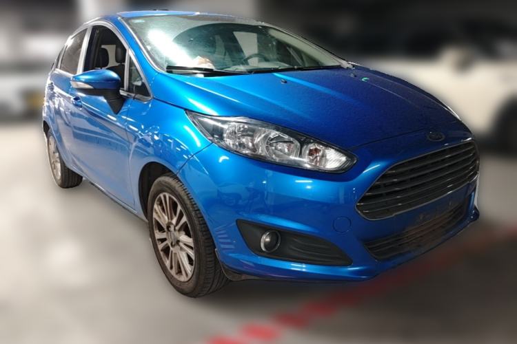 Used Ford Fiesta 2013 Hatchback 1.5L Automatic Fashion Edition Front Right 45 Deg