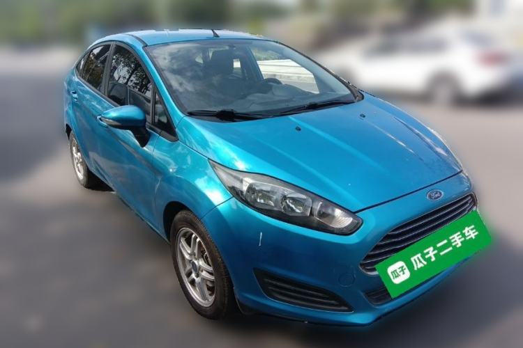Used Ford Fiesta 2013 Sedan 1.5L Manual Fashion Edition Front Right 45 Deg